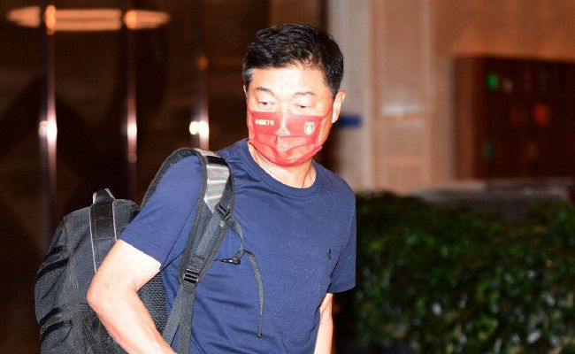 来自影视领域的十位专家学者，与青年学子共聚一堂，共同审视AI与电影... 再升级!